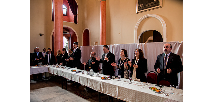 Առաջին սիրոյ սեղան Հրանդ Տինք դպրոցի համար